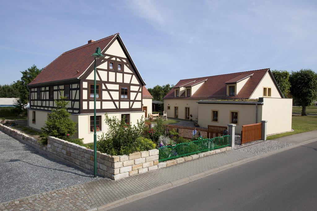 Pension Alte Schmiede Zabeltitz Exterior photo